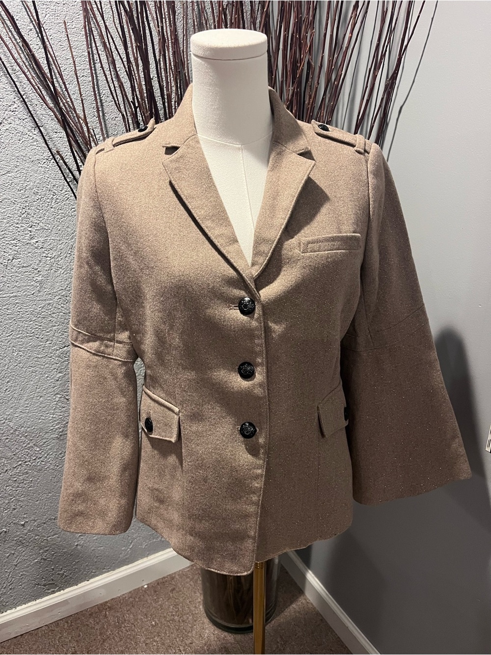 🌺BANANA REPUBLIC BEIGE AND GOLD WOOL BLEND MILITARY JACKET🌺
